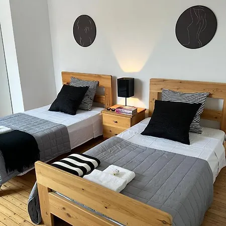 Aphrodite 2 Bedroom Down Town By Platform 357 *