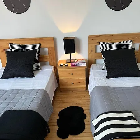 Apartment Aphrodite 2 Bedroom Down Town By Platform 357