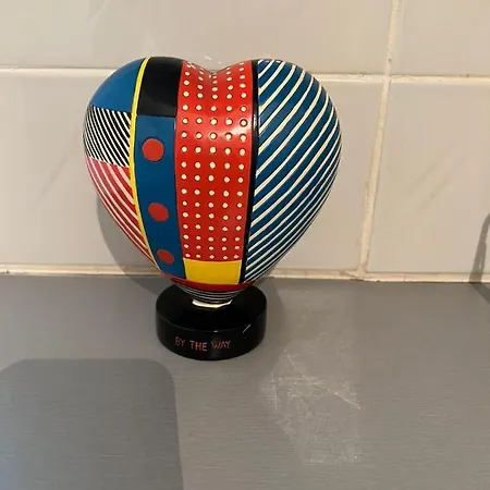 Aphrodite 2 Bedroom Down Town